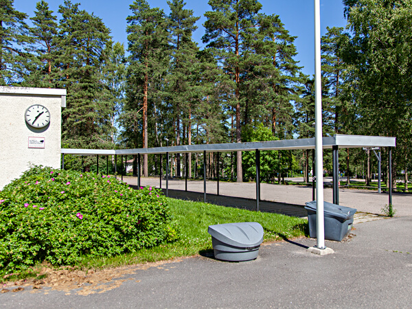 H&auml;rk&auml;vehmaan koulu